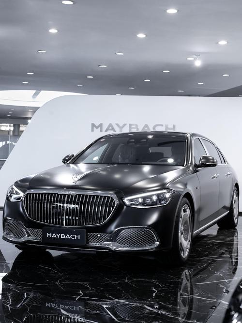 东莞34岚图汽车的售后服务让用户无忧出行，迈巴赫未来的豪华车趋势